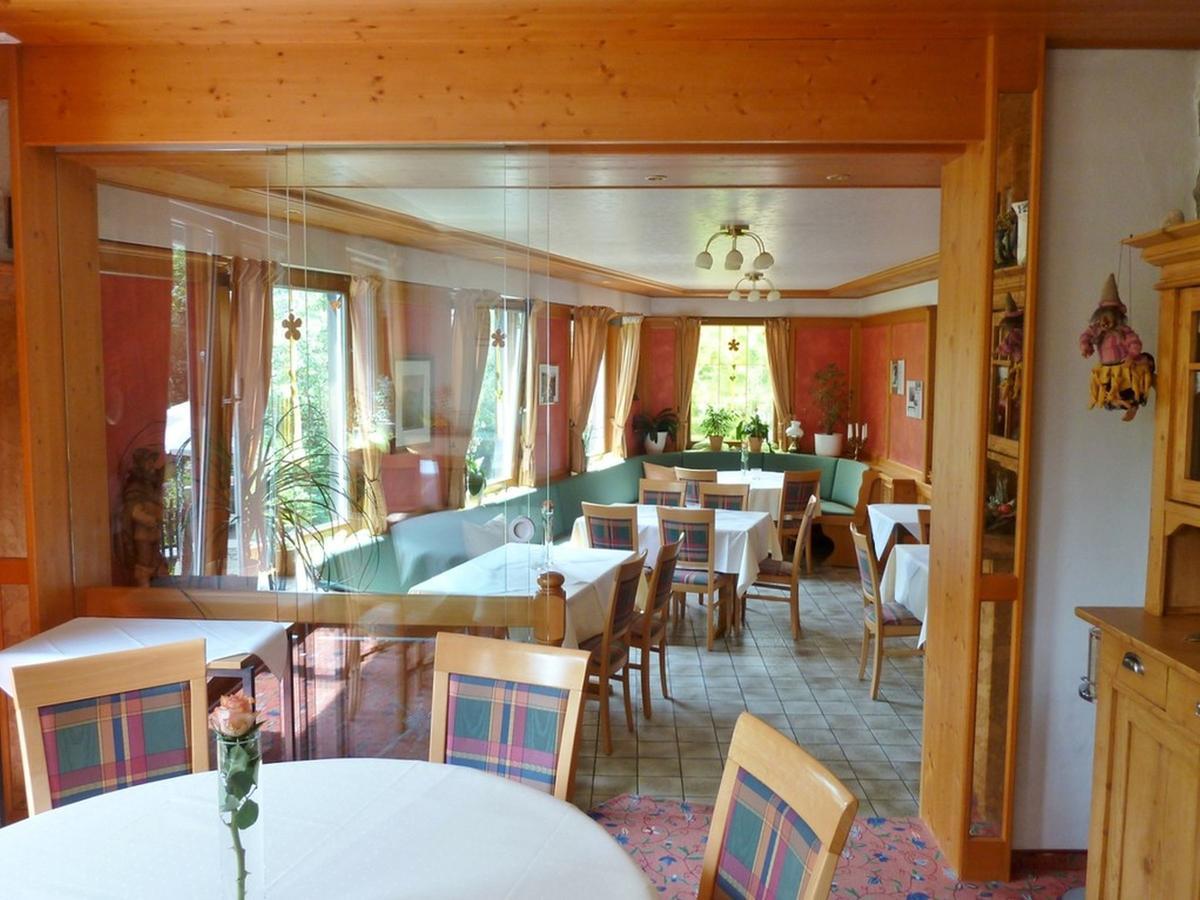 Landgasthof-Hotel-Roessle Oberprechtal Esterno foto