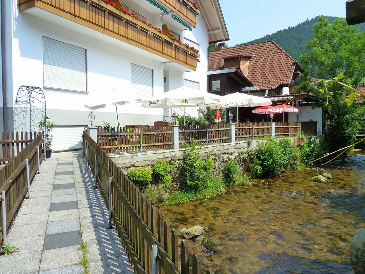 Landgasthof-Hotel-Roessle Oberprechtal Esterno foto